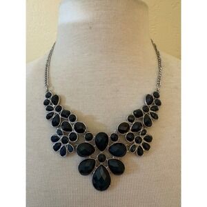 Chicos Black Faceted Stone Statement Bib Necklace Silver Tone Floral Teardrop‎